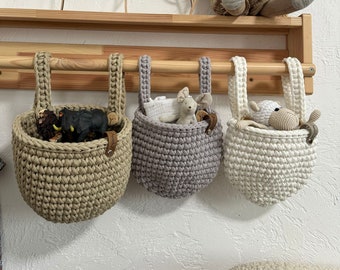 Crochet hanging basket, toy storage, handmade crib organizer, diaper bag, pocket organizer, gift for new mom