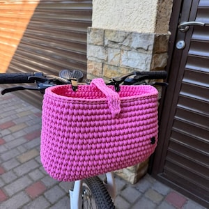 Bike crochet bag, bicycle accessories, handmade bike organizer, woven bike basket, sister gift, handlebar bag, storage basket
