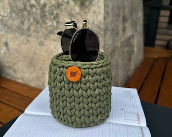 Round glasses holder, nightstand organizer, storage basket, sunglass holder, desk organizer, teacher coworker gift, bedside organizer