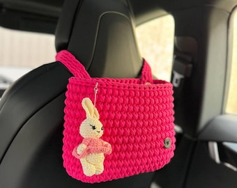 Rosa gehäkelter Autokorb, Auto-Mülltonne, handgemachter Organizer, geflochtener Korb, Autoliebhaber-Geschenk, Autozubehör, Auto-Innendekoration