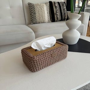 Boho servetthållare, virkad näsduksask, dekorativt servettfodral, rektangulär servettorganisatör, ny hemgåva, flätad näsdukskorg