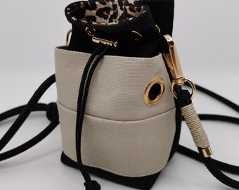 Bolsa para premios para perros con dispensador / Cleo Up Negro Beige Estampado de Leopardo / Bolsa para pasear al perro
