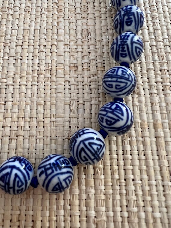 Vintage blue and white porcelain bead necklace - image 4
