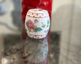 Pote de especiarias vintage chinês da Família Rose pintado à mão.