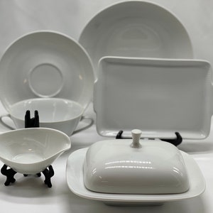Vintage Wunsiedel Bavaria porcelain Dinnerware