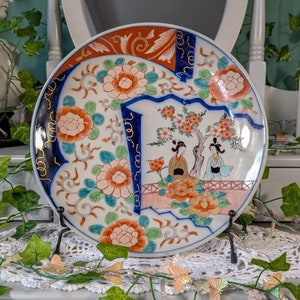 Large Antique Japanese Yamatoku beautifully painted Display Cabinet Plate