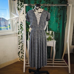 Coast grey claude print soft midi dress hotsell