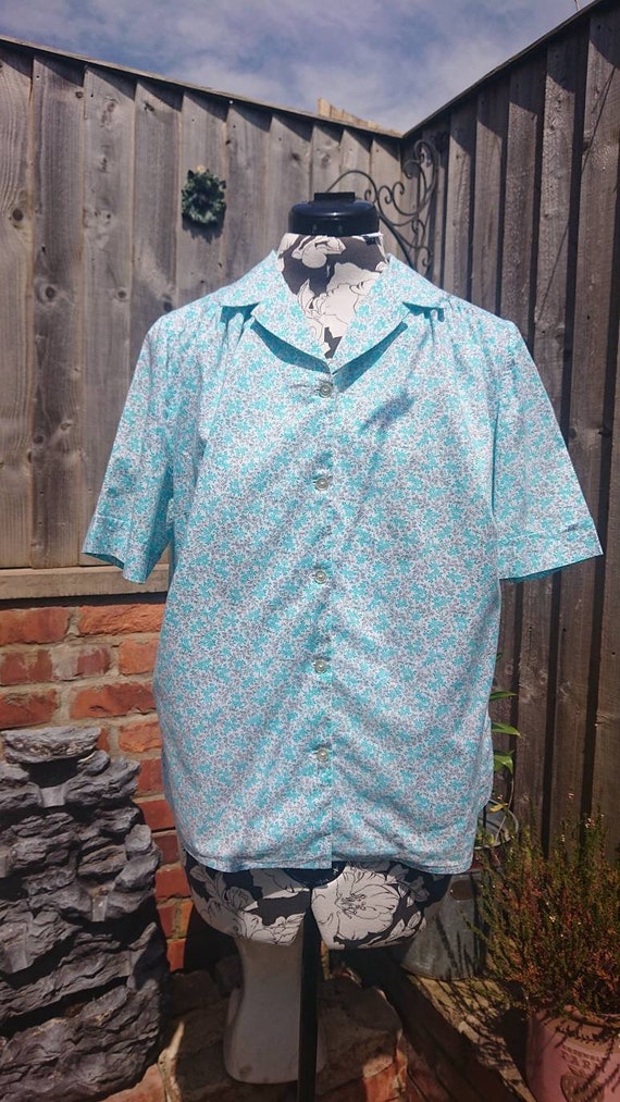 Classic 40s/50s style blouse, handmade. - image 3