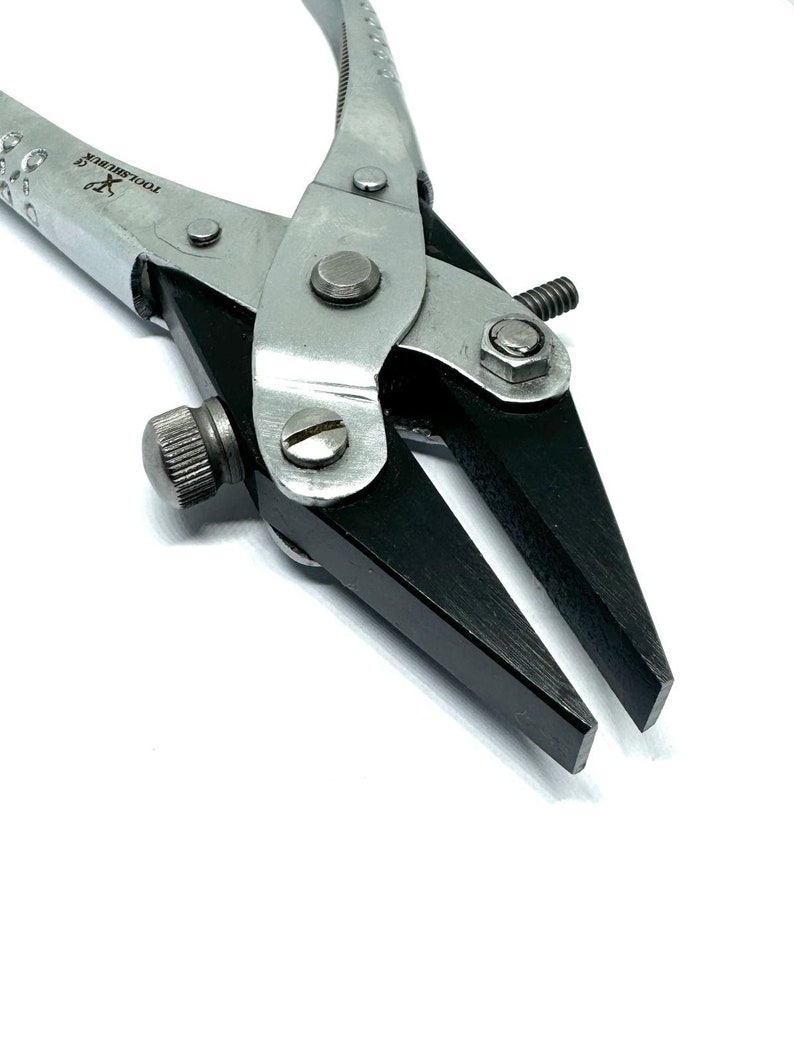 Parallel-Action Round And Flat-Nose Pliers