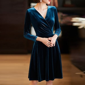 Velvet Dress women v neck velvet short dress with long sleeves autumn winter velvet bridesmaid dress wedding dress fit and flare dress N149