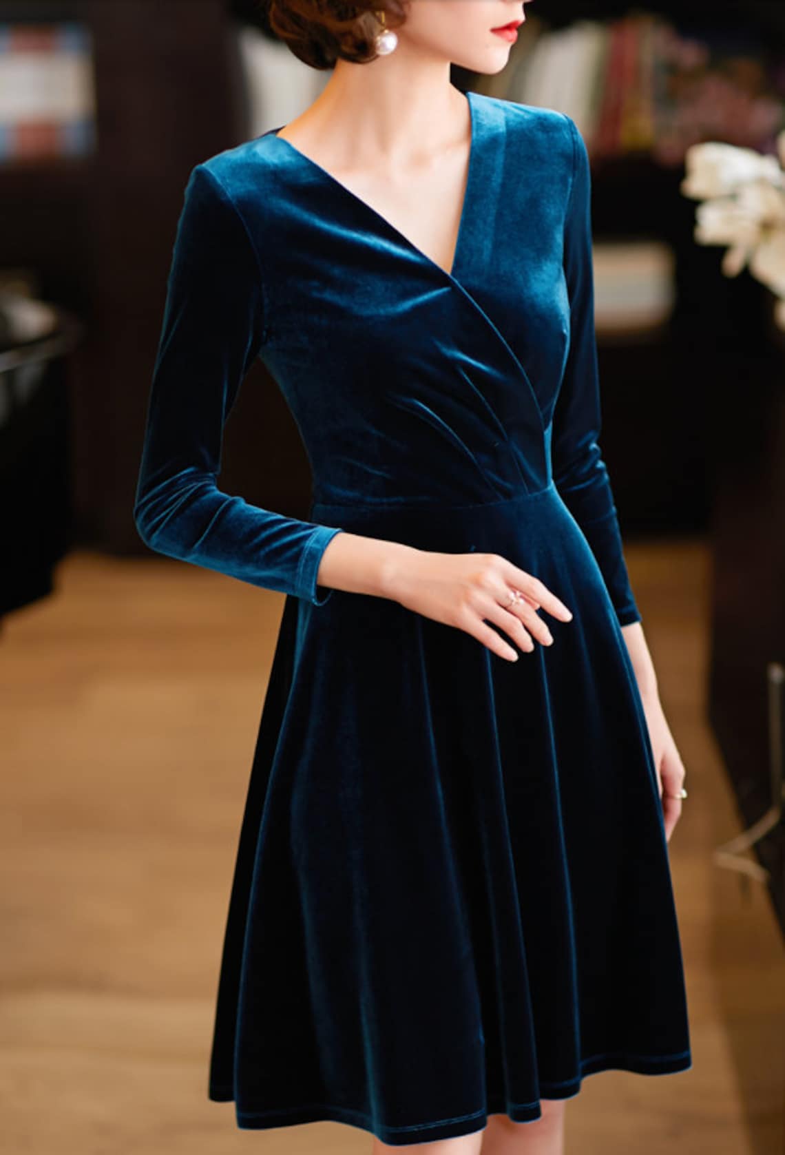 Velvet Button Short Dress With Belt main image 0