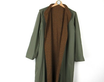Vintage 90s women&#39;s reverse cape trench coat - Size M