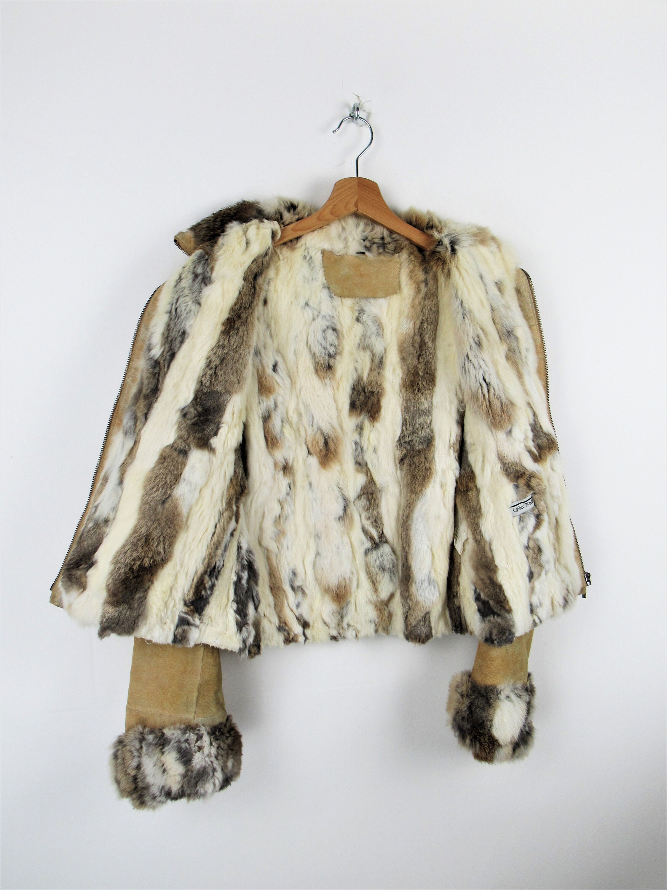 コート PLAIN FW25 TIBET FUR SHORT JACKET (CLA24102 BROWN) Plain Tibet Fur Short Jacket In Brown - 16% Off | Editorialist