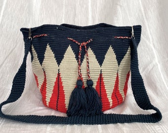 Traditional Crossbody Wayuu Tote Bag with Special Design / Handmade Red & Dark Blue Zigzag Pattern Wayuu Mochilla  Bag / Wayuu Shoulder Bag