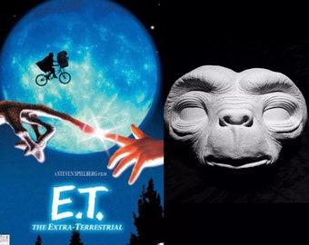 E.T. The Extra Terrestrial Prop,Life Size not a Life Cast in White Reinforced Hydrocal Plaster. Not a Cheap Shiny plastic washed out cast!!!