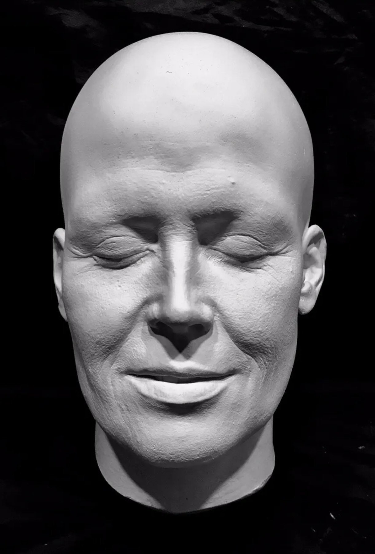 Life Face Cast Bust Of Sigourney Weaver Realistic Style -  Portugal