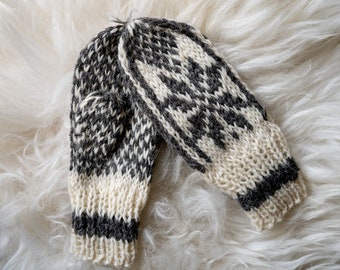 Wool Warm Handmade Mittens Selbu pattern Hand knitted