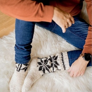 Thick and warm woollen men&#39;s socks, long socks, gift for him, 100% wool yarn, UK7-UK11