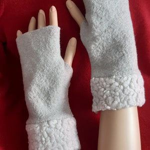 Wrist warmers/arm warmers