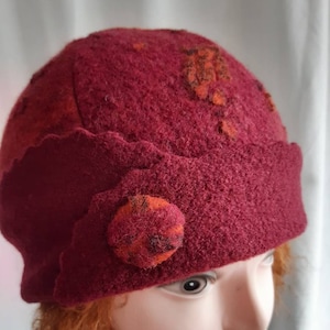 Winter cloche made of wool