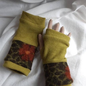 Wrist warmers/arm warmers