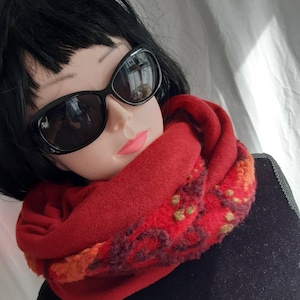 Loop scarf made of cuddly wool