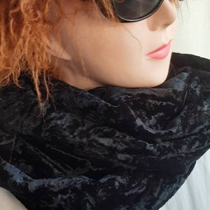 Velvet loop scarf