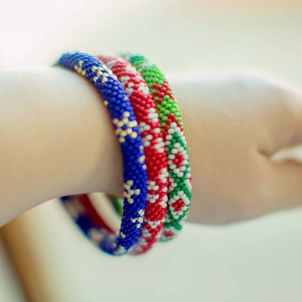 DIY Christmas gifts, Beaded bracelet pattern, Bead crochet bracelet patterns.