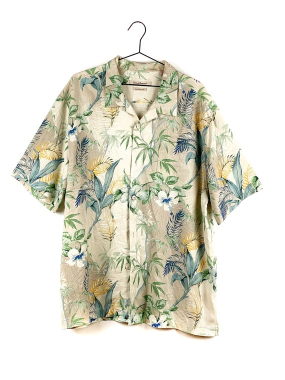 Vintage pattern silk shirt with floral pattern