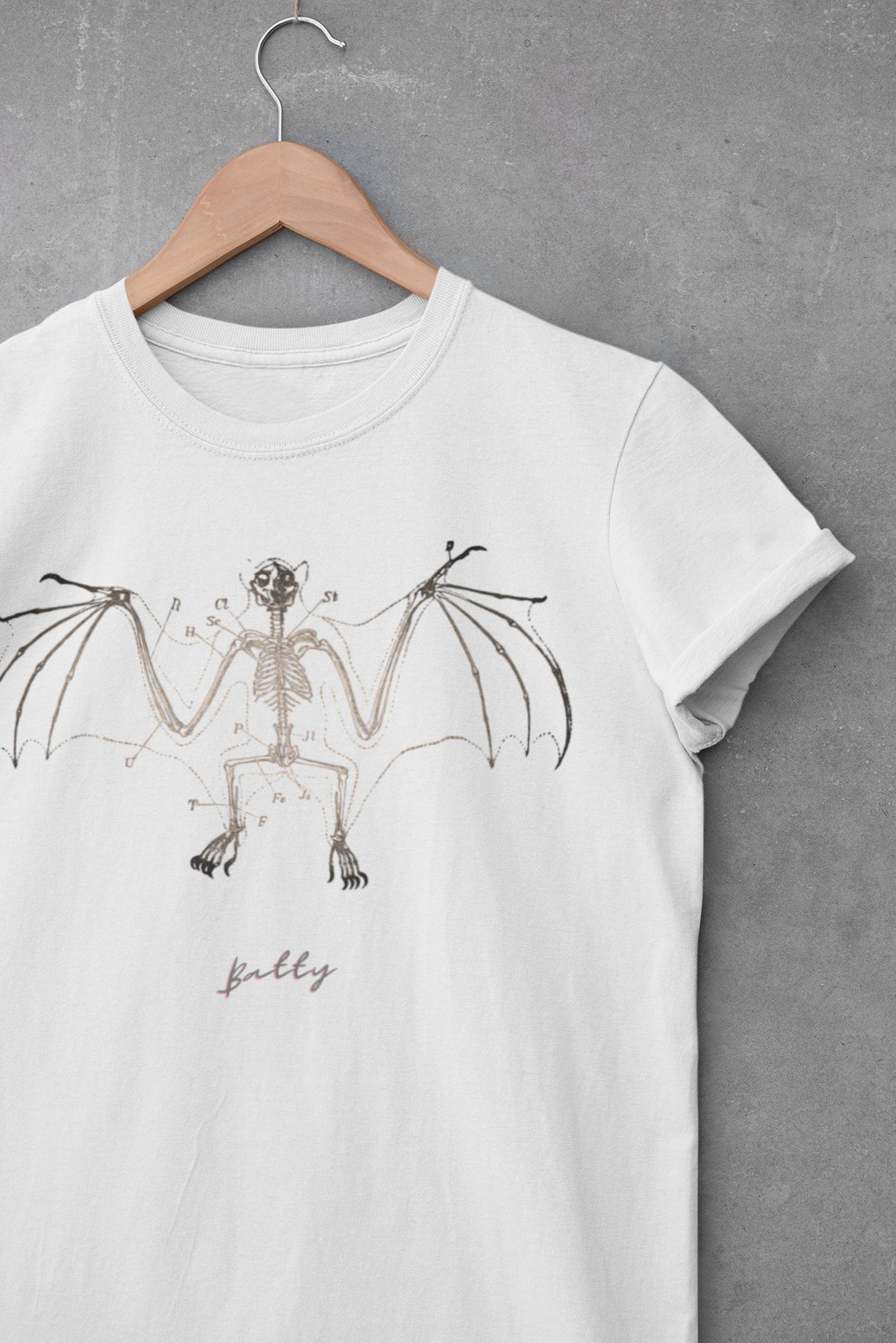 Batty Bat Anatomical Skeleton T-shirt Vintage Bat Print Shirt Nature ...