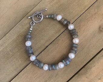 White Pearl and Blue/Green Labradorite Bracelet