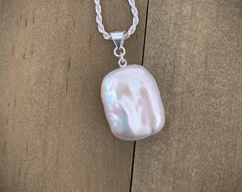 White Pillow Freshwater Pearl Pendant