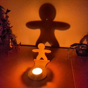 Gingerbread man tealight holder Christmas winter decoration candle shadow winter magic light poinsettia Christmas decoration cozy evenings