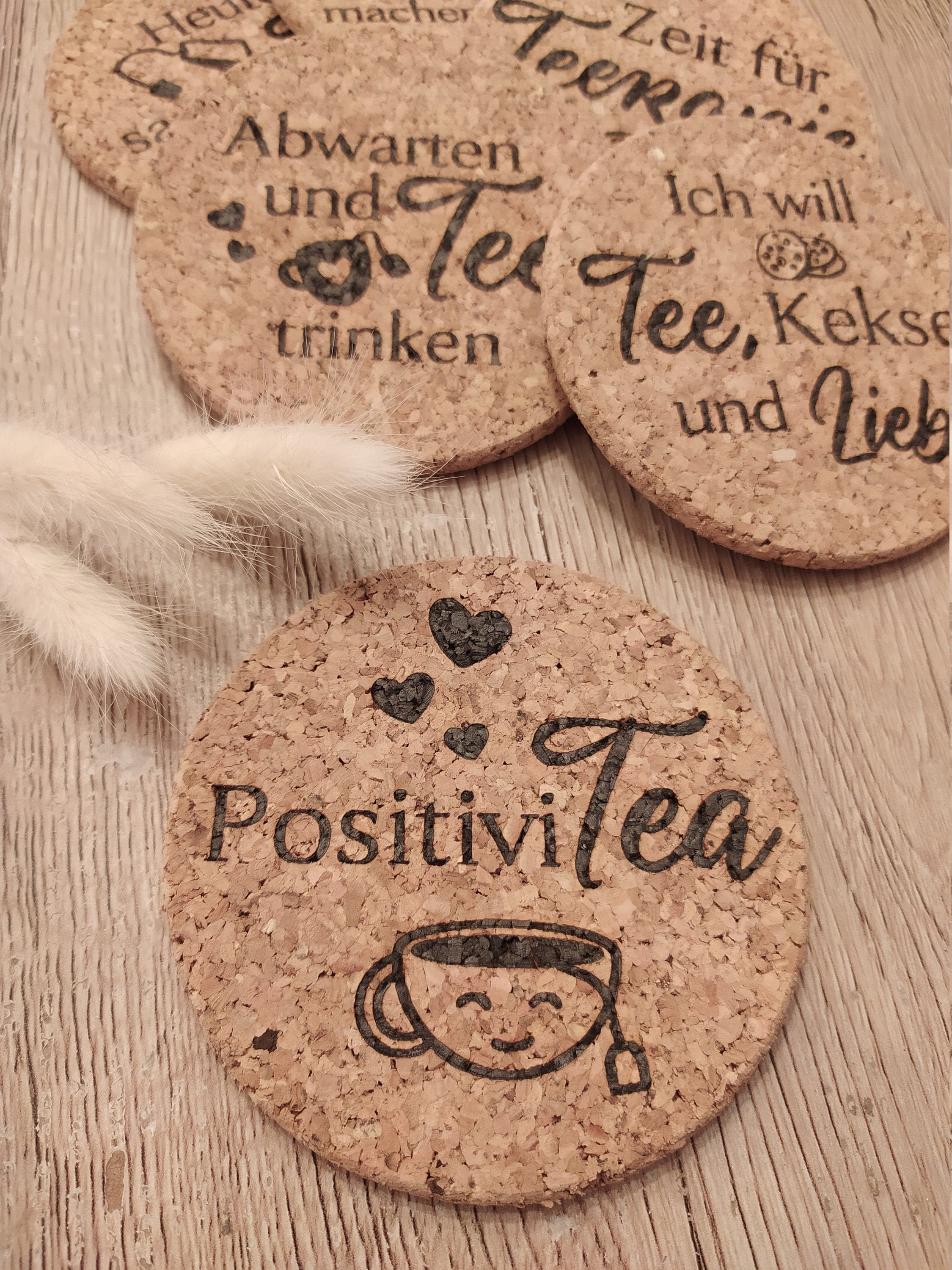 Korkuntersetzer mit verschiedenen Sprüchen - Tee Untersetzer für Tassen - tolles Geschenk - Ekologisches Naturprodukt