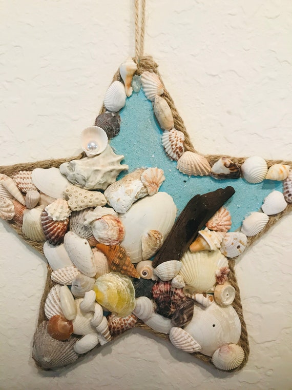 Sea shell decor  Sea shell decor, Seashell crafts, Shell crafts diy