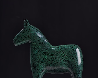 Dala Horse Xipi Lacquer Figurine, Black and Green Chinese Lacquerware, Handmade Heritage Craft Gift