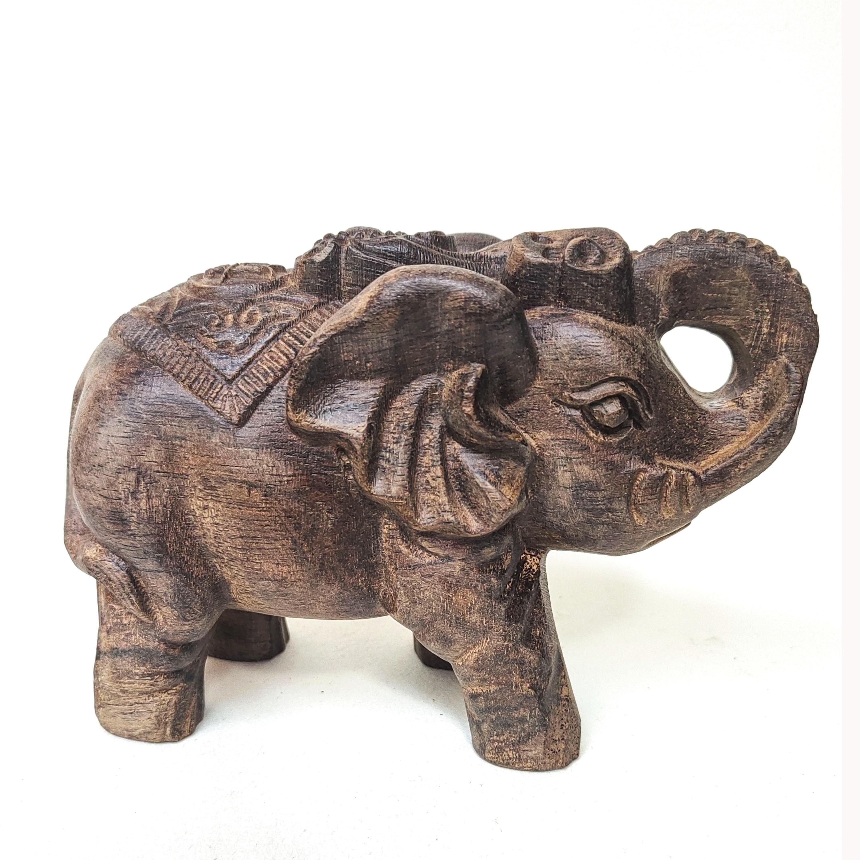 手作りの木製象の置物。知恵と幸運の守護の中国のシンボル。木製装飾。 - Etsy 日本, image size:3000x3000