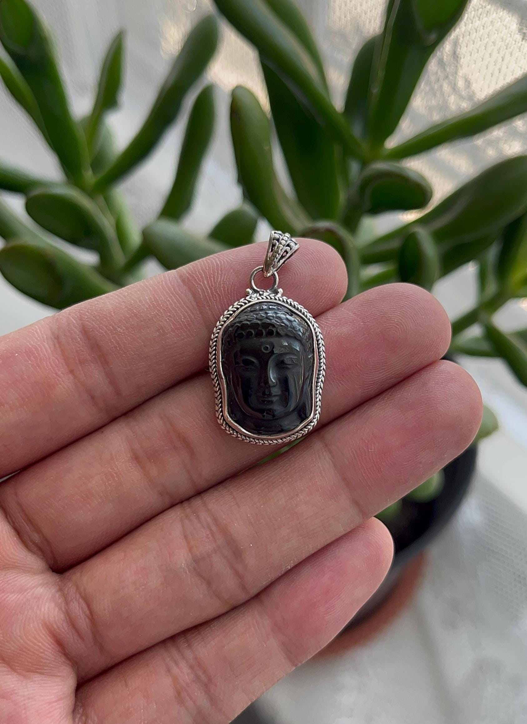 Pendentif Bouddha En Onyx Noir - Avec Cordon Cuir Et Fermoir Mousqueton, Dimensions 5x5 Cm