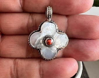 Mother of pearl floral carved with coral pendant, Handcrafted, 1.25 x 1 inches (P-206)