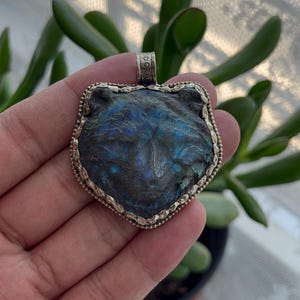 Hand Carved Bear Pendant, Tibetan Silver, Animal Carved, Bear Pendant, Labradorite, Handcrafted, Nepalese  (P-16)