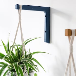 Pflanzenhaken für die Wand, Innen Holzhalterung für hängende Zimmerpflanze - STEM Pflanzenaufhänger - blau / 2 Größen