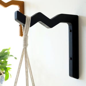 Wooden plant hanger hook for hanging houseplant: Indoor plant bracket
