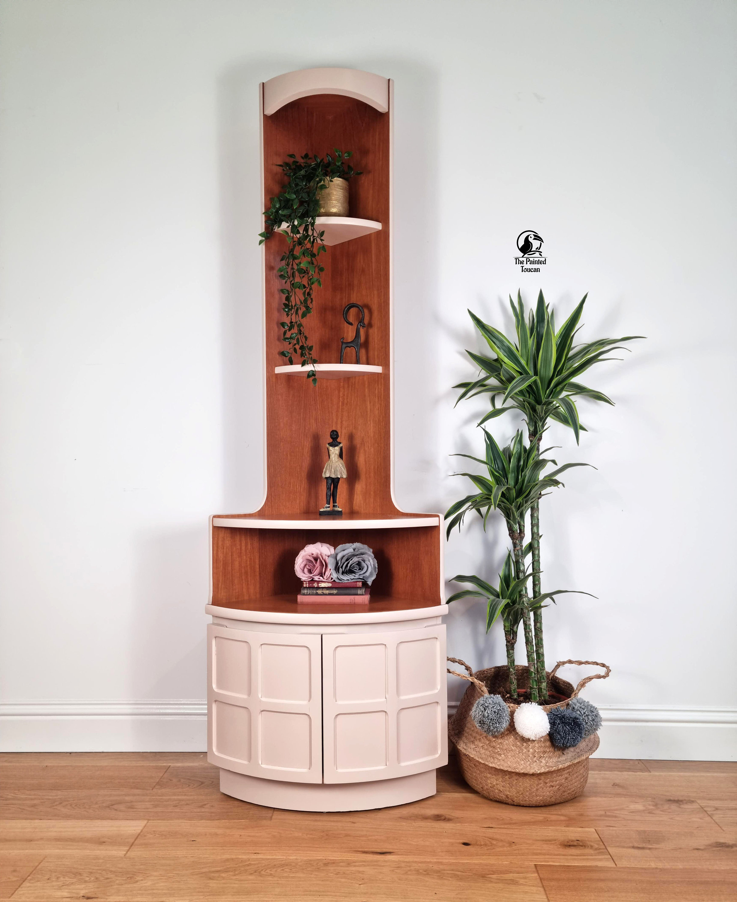 Small corner online unit living room