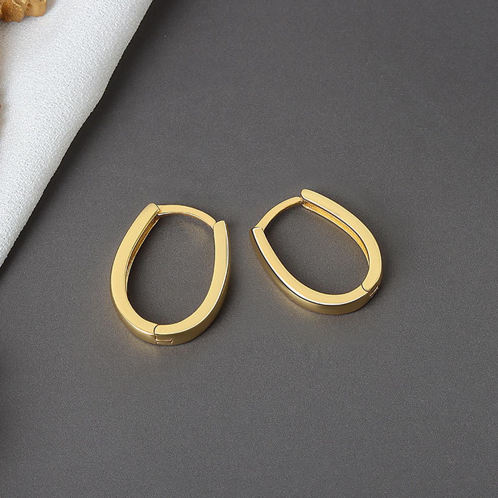 small rectangle hoop earrings