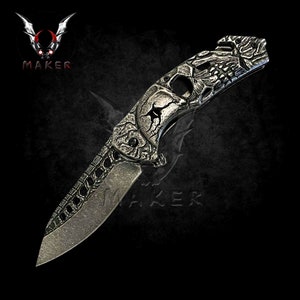 Stonewashed Fantasy Skull Spring Assisted 8.5&quot; Folding Pocket Knife for Hunting, Camping Gift for Father, Husband, Boyfriend VuMaker-860