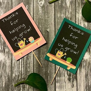 Merci de nous aider à grandir, cadeau de plante enseignant, étiquette imprimable, étiquette cadeau enseignant, cadeau d'appréciation des enseignants, semaine d'appréciation des enseignants