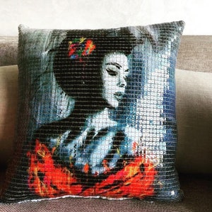 Geisha Sequin Pillow Cover: Japanese Art Throw Cushion (18x18 inch)