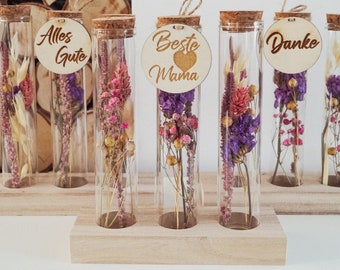 Personalized dried flowers cork jar gift idea - DecoPanda