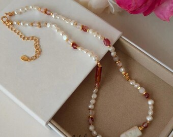 Pink Quartz Red Agate Necklace｜Natural Crystal Beaded  Necklace With Baroque pearl｜Minimalist Gemstones Crystal Jewelry｜Strawberry Quartz