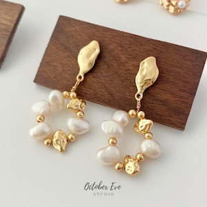 Bridal Pearl Flower Gold Drop Earrings｜Wedding Dangle Pearl Earrings｜18K Gold Silver｜Everyday Pearl Earrings For Women｜Bridesmaid Gift
